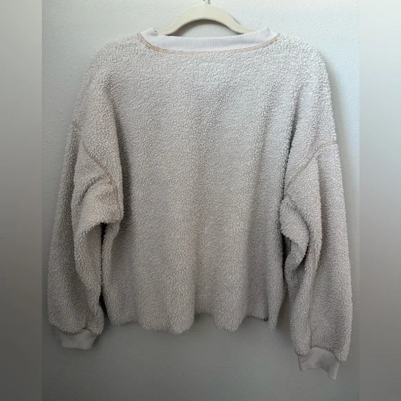 American Eagle Outfitters Cream Sherpa Crew Neck - Picture 5 of 6